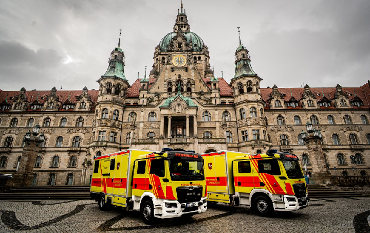 Feuerwehr Hannover stellt zwei neue Intensivtransportwagen in Dienst hannover02